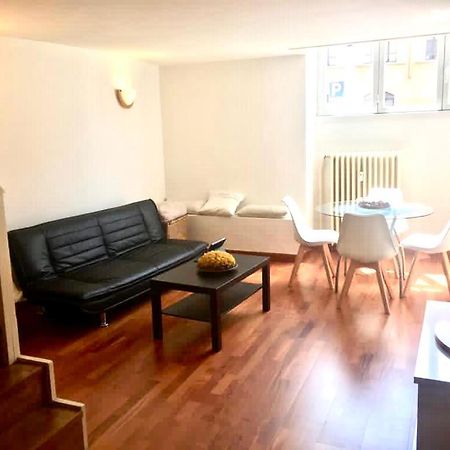 Yourvacanza Navigli Loft Apartamento Milão Exterior foto